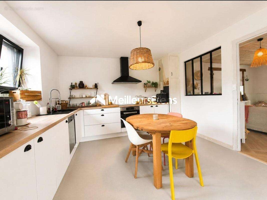 Appartement à SAINT-GENIS-POUILLY