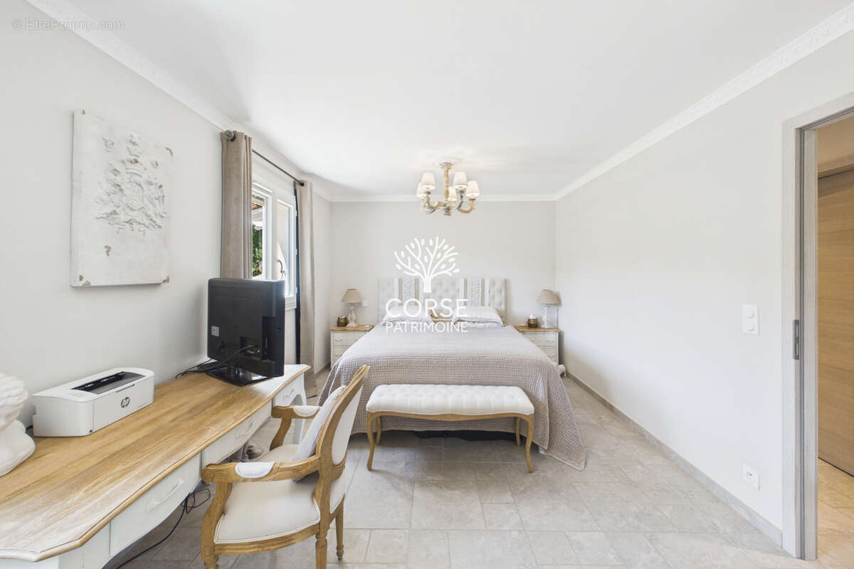 Appartement T3 lumineux avec grand jardin - photo 7