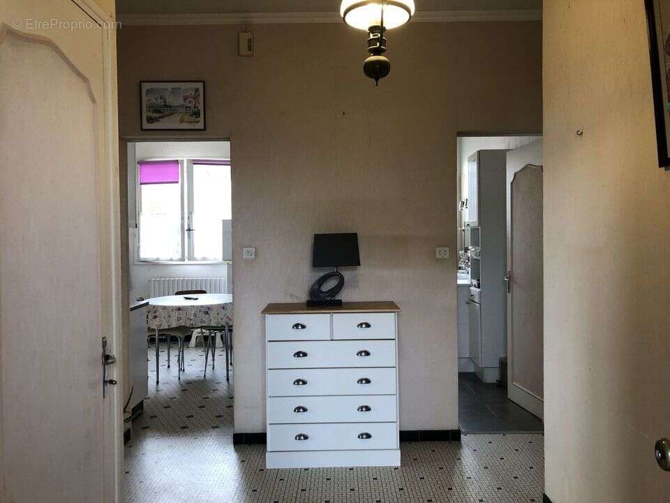 MAISON PAUILLAC T4 3 CHAMBRES GRAND TERRAIN 800 m2 DOUBLE