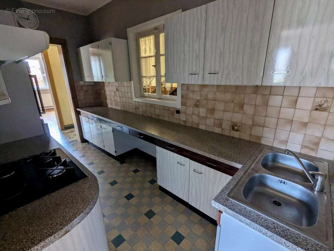 Maison à VAHL-LES-FAULQUEMONT