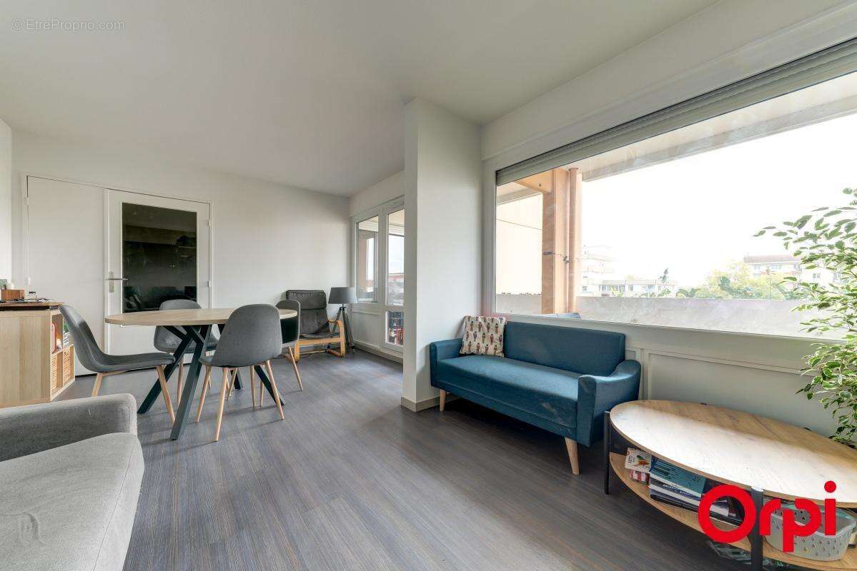 Appartement à VILLEURBANNE