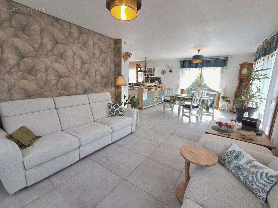 Maison à SALLANCHES