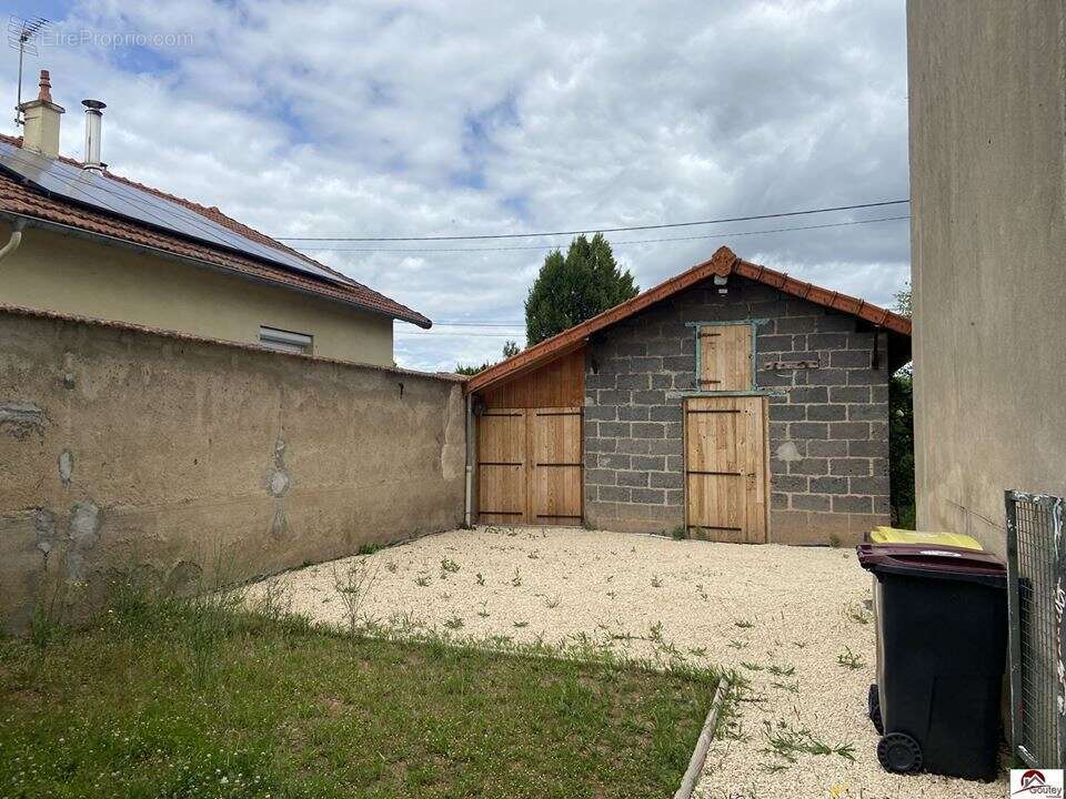 Maison à MABLY