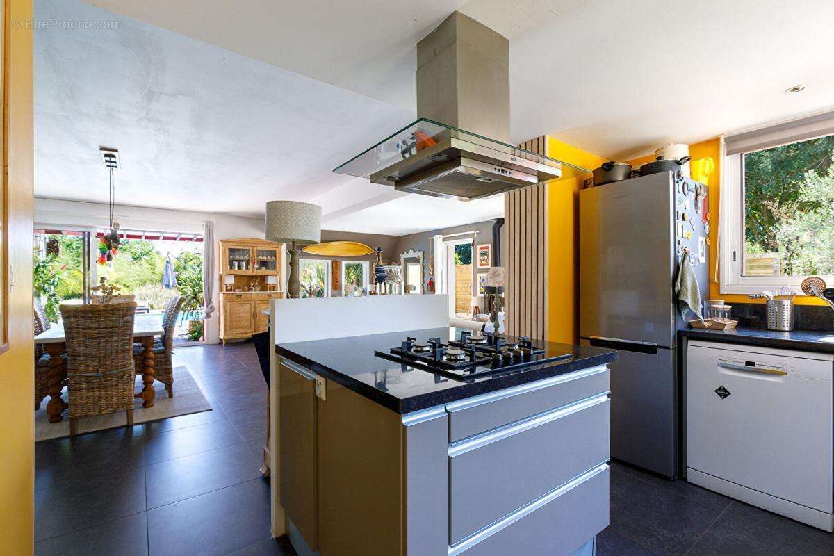 Maison à SAINT-LYPHARD