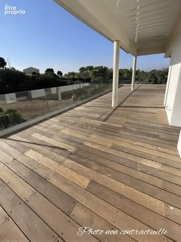 34360 VILLESPASSANS Magnifique villa moderne de 230 m2 avec piscine et terrain de 1285 m2 - photo 7