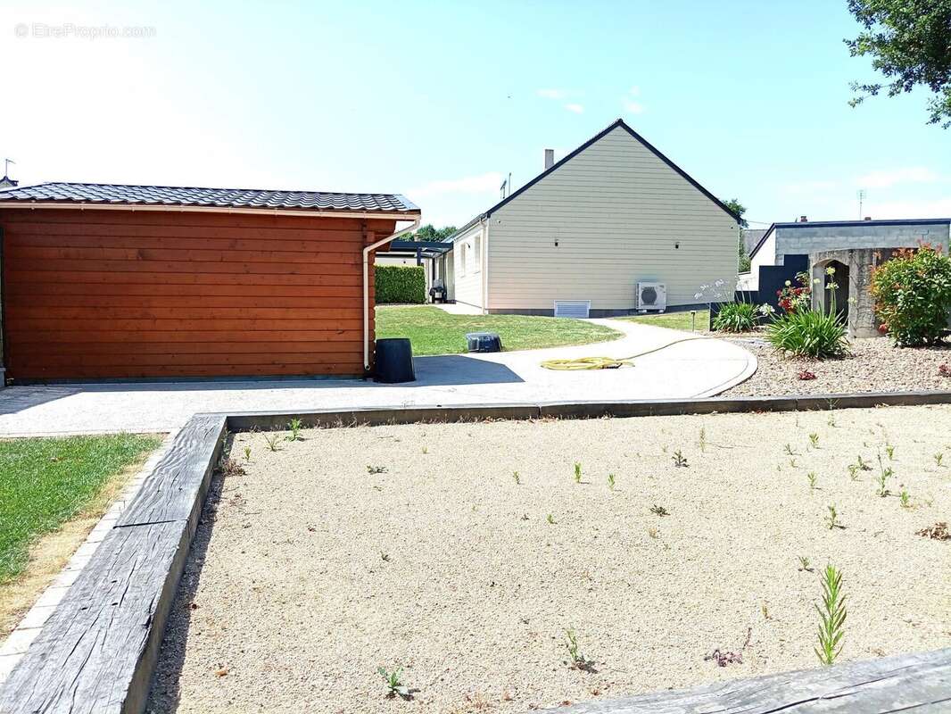 Maison à MESANGER