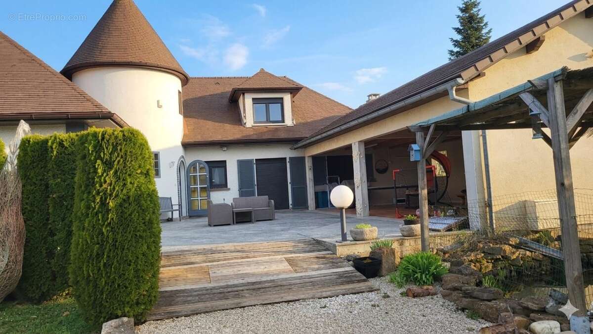 Maison à AUDINCOURT