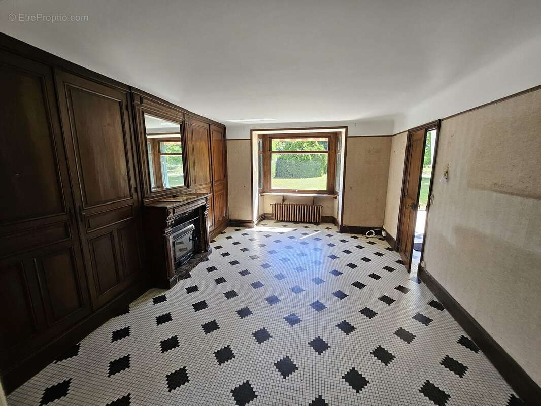 Maison 93 m² à Le Pin  - photo 4