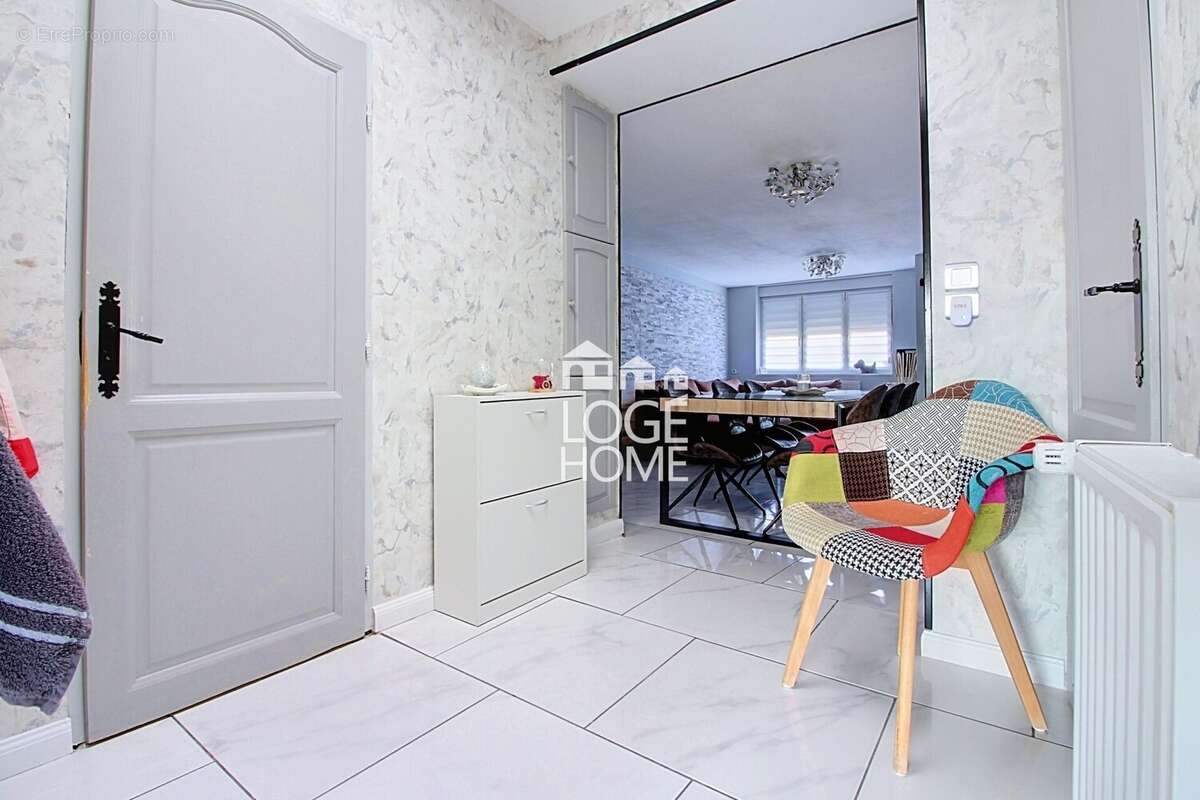 Maison 111 m² à Wattrelos  - photo 4