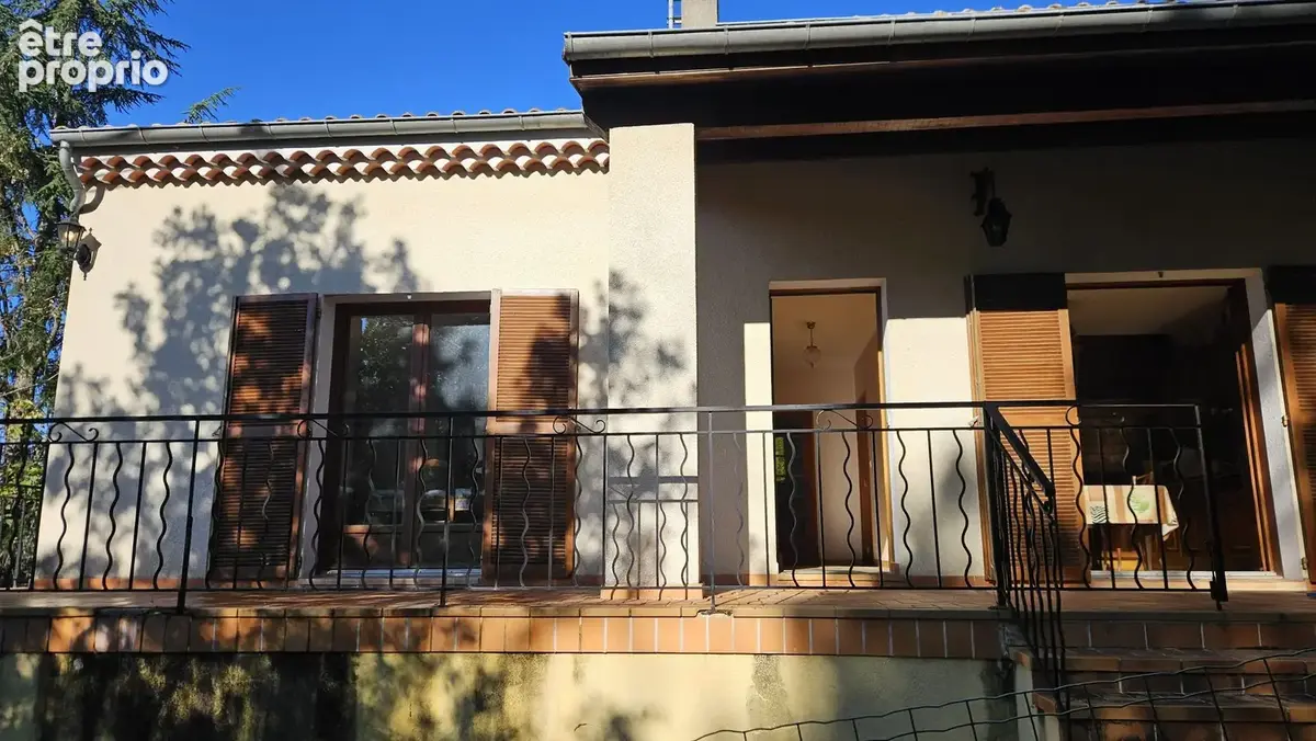 Maison 10 pièces 190 m² à vendre à Vals-Les-Bains (07600) - photo 8