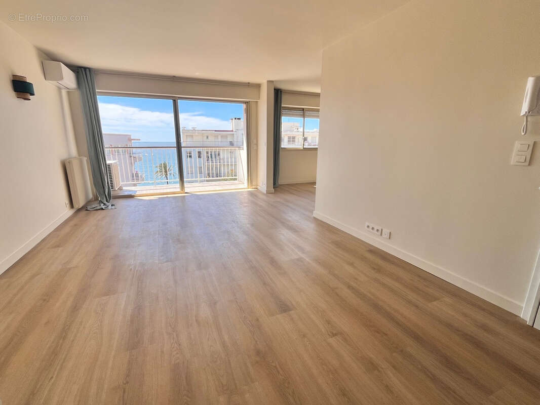 Appartement à CAGNES-SUR-MER