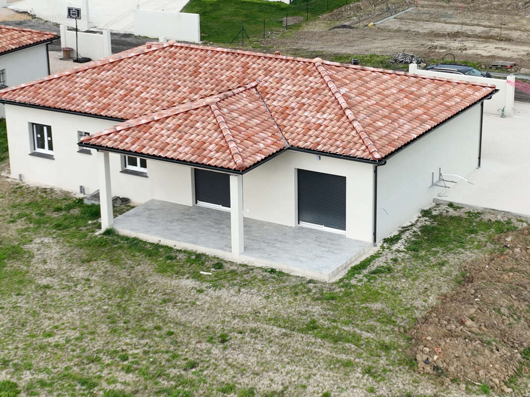 Maison à LA VILLE-DIEU-DU-TEMPLE