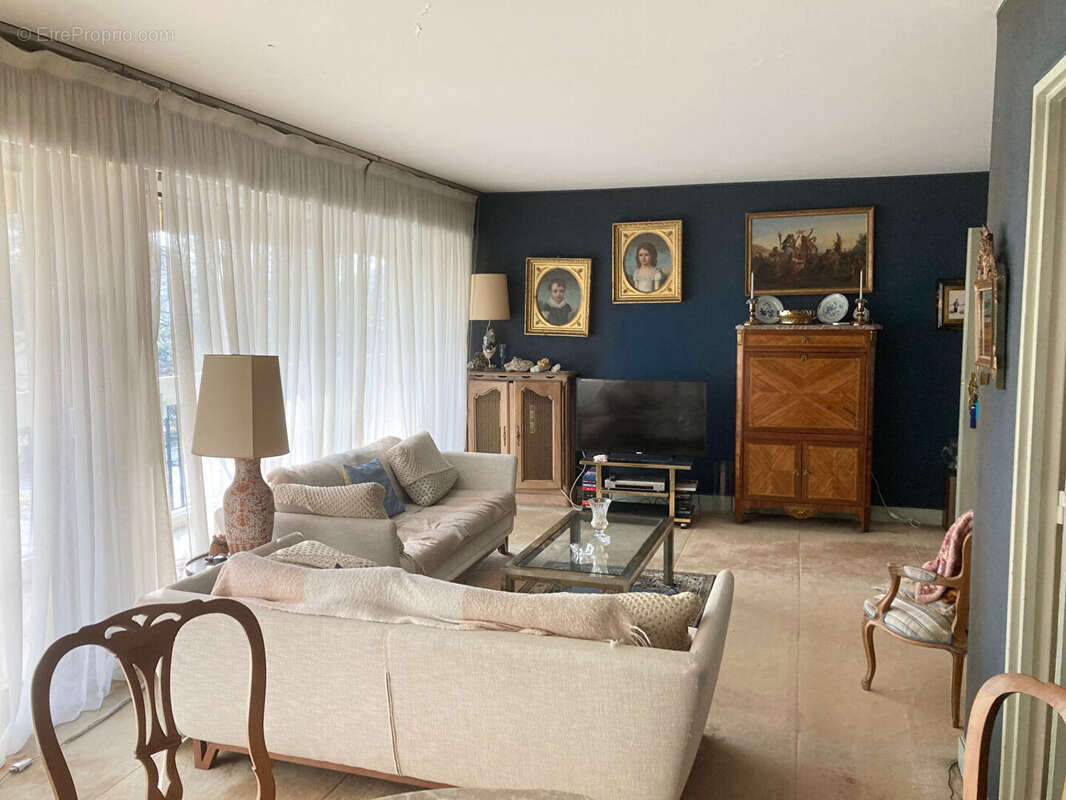 Appartement à SAINT-GRATIEN