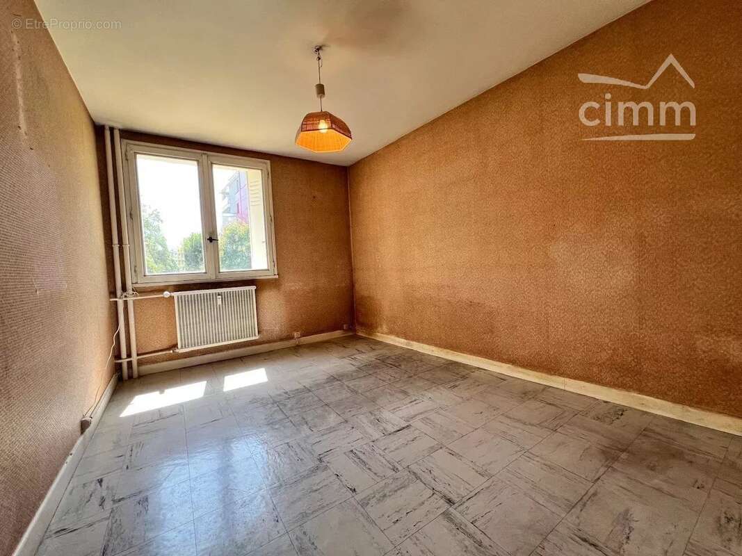 Quartier Châteauvert - Appartement T3 - photo 5
