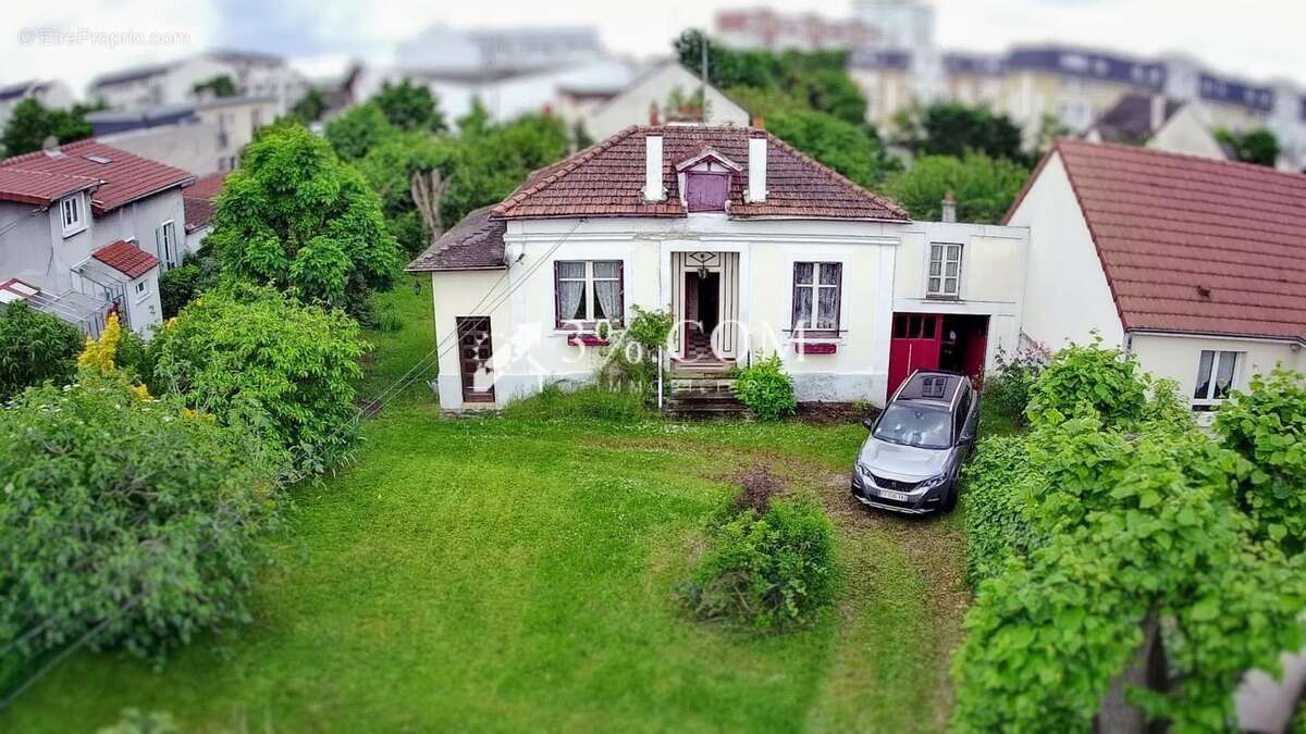 Terrain à ACHERES