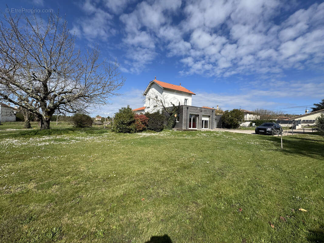 Maison à VILLENEUVE-SUR-LOT