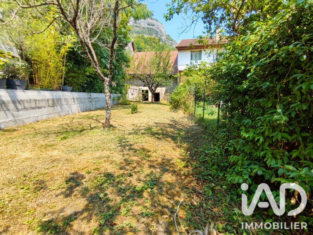 Maison 110 m² à Virieu-Le-Grand  - photo 4