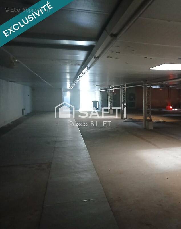 Photo 1 - Commerce à FREVENT