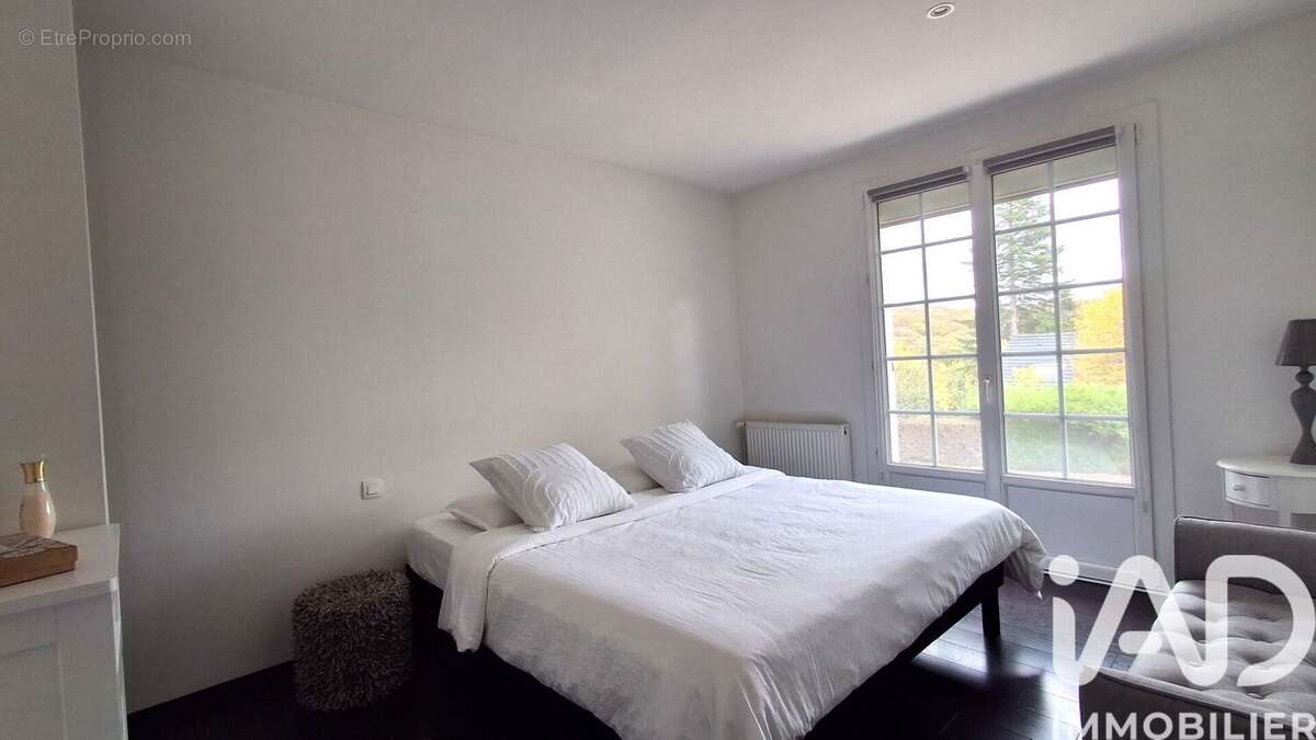 Photo 8 - Maison à MISEREY-SALINES