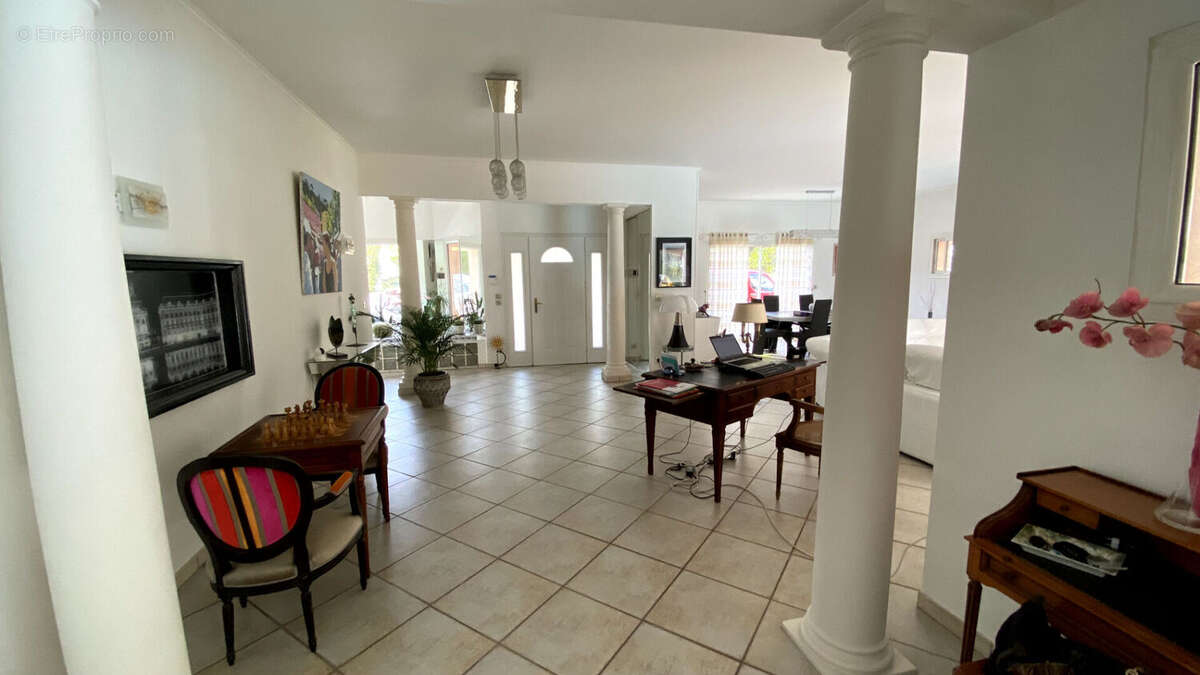 Maison à MARTIGNAS-SUR-JALLE