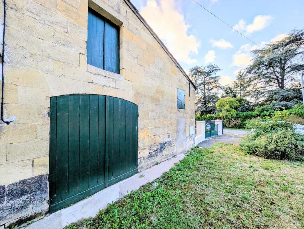 Maison 100 m² à Baurech  - photo 2