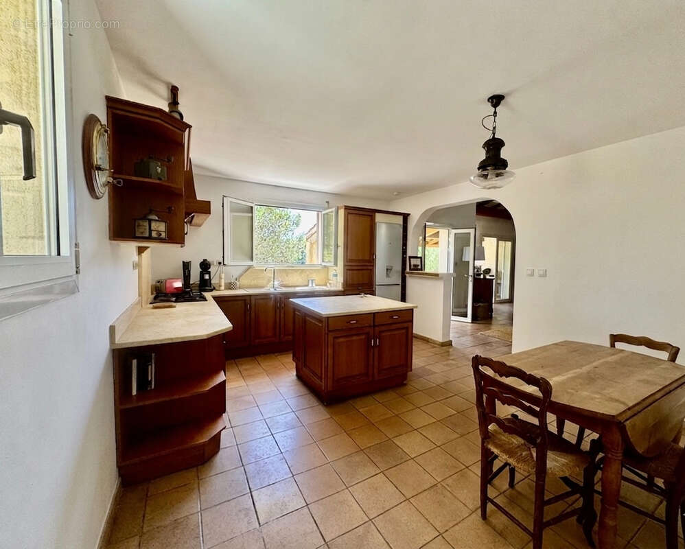 Maison à ENSUES-LA-REDONNE