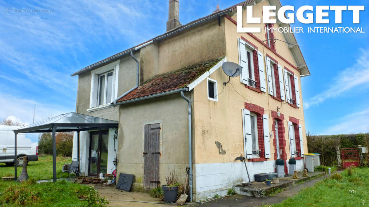 Maison à LOURDOUEIX-SAINT-MICHEL