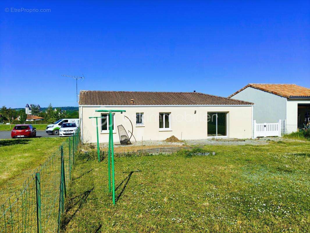 Maison à VERTEUIL-SUR-CHARENTE
