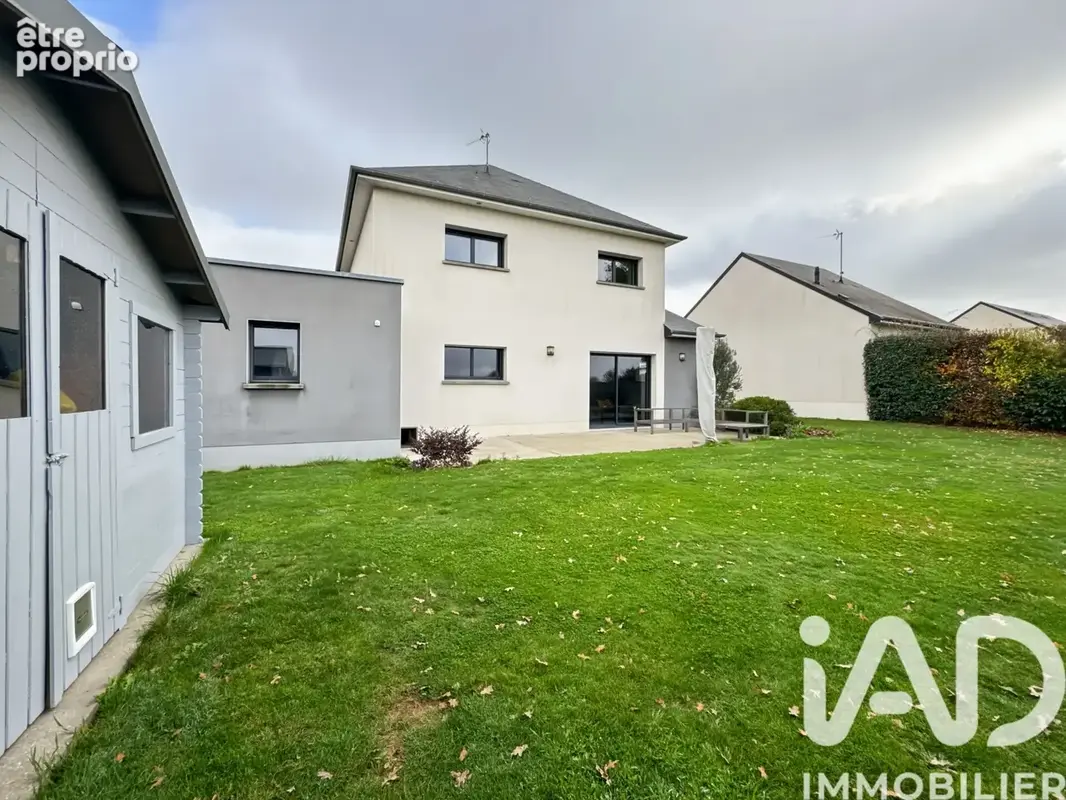 Photo 1 - Maison à LAVAL