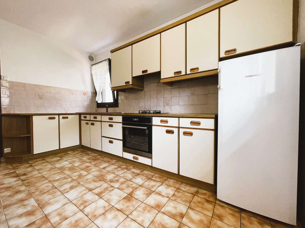 Maison individuelle et garage sur terrain clos - photo 8