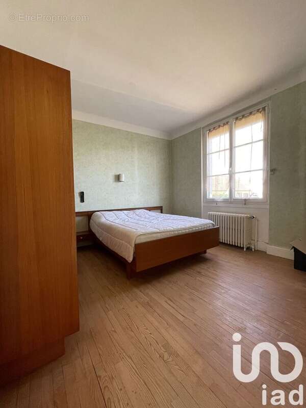 Photo 3 - Maison à YZEURE