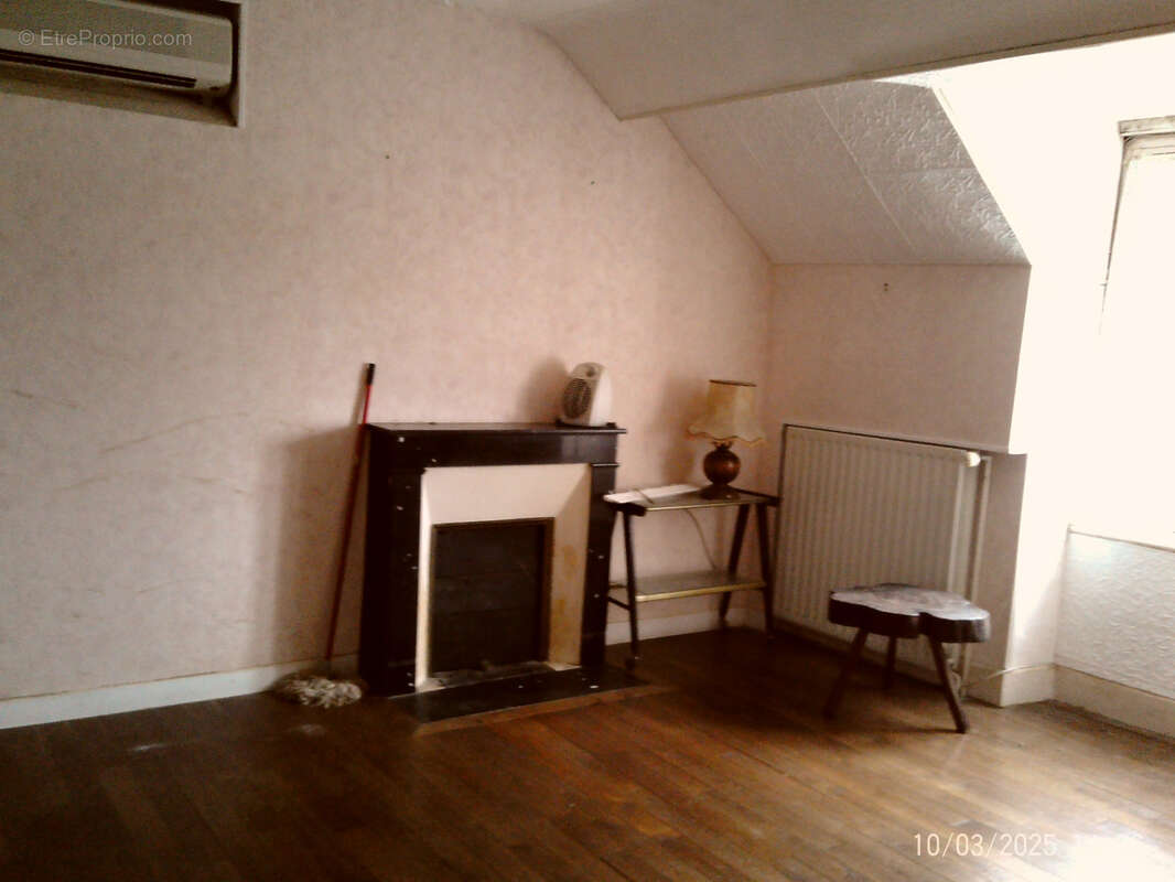 Maison à OUROUER-LES-BOURDELINS