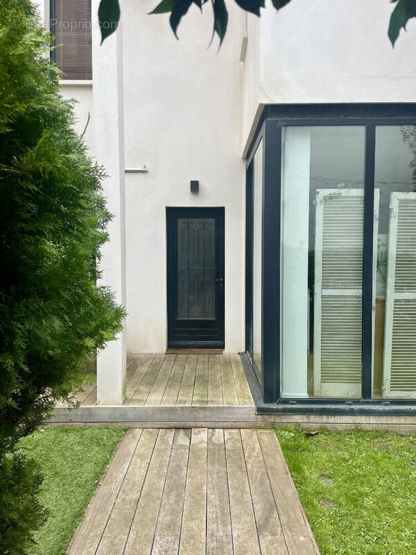 Maison à PUTEAUX