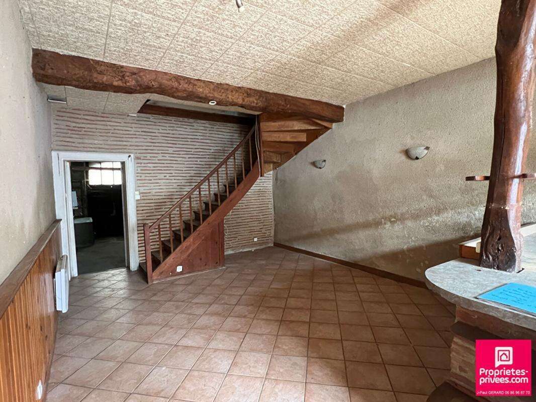 Maison à BUZET-SUR-BAISE