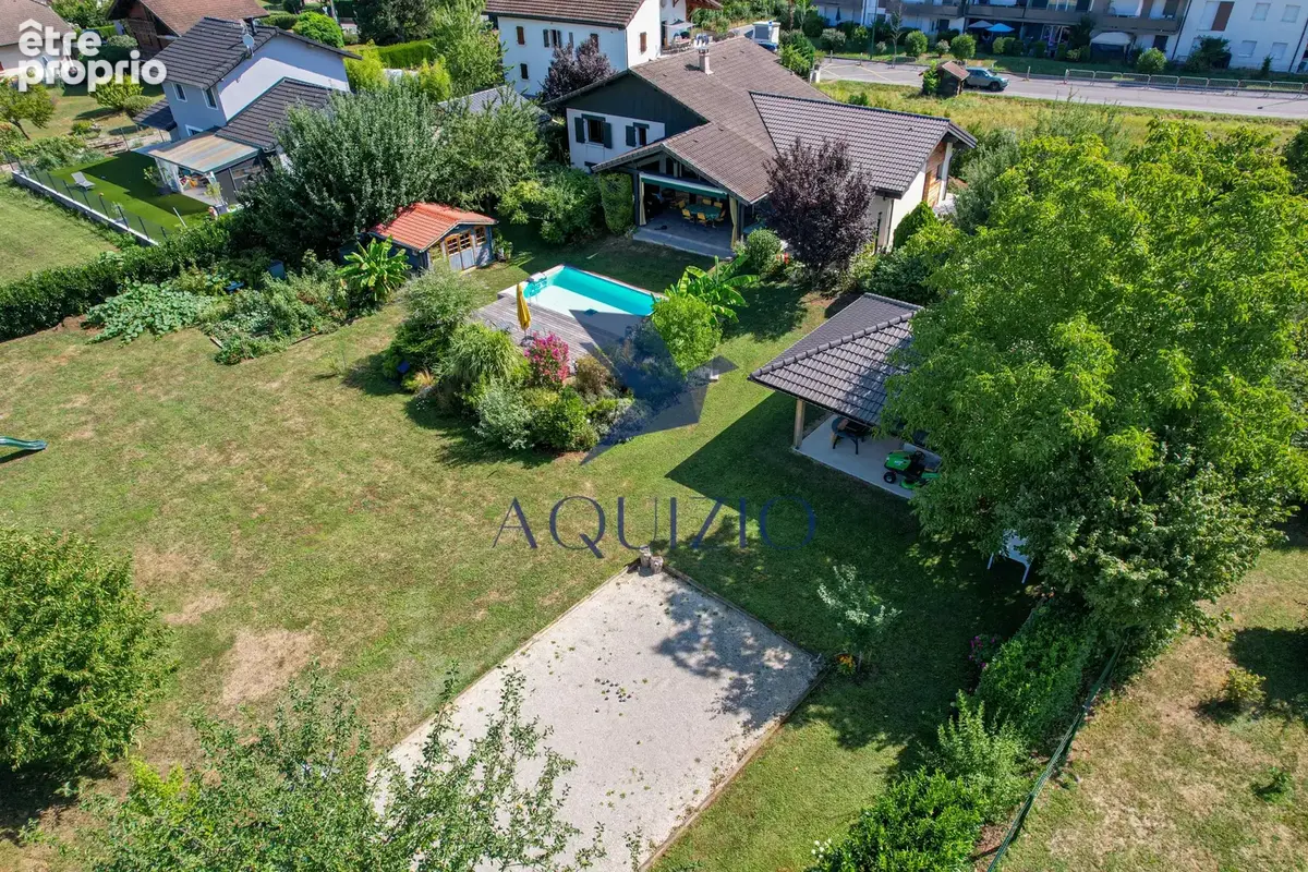 Propriété familiale de 173 m2   Plus de 2 200 m2 de terrain plat, piscine et vue montagnes - photo 18