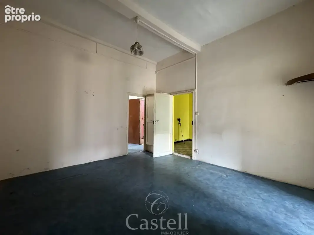 ***agde centre-ville  appartement t3 73 m² à rénover  dernier étage*** - photo 6