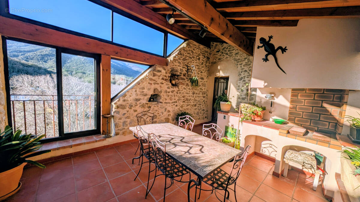 Maison à LAROQUE-DES-ALBERES