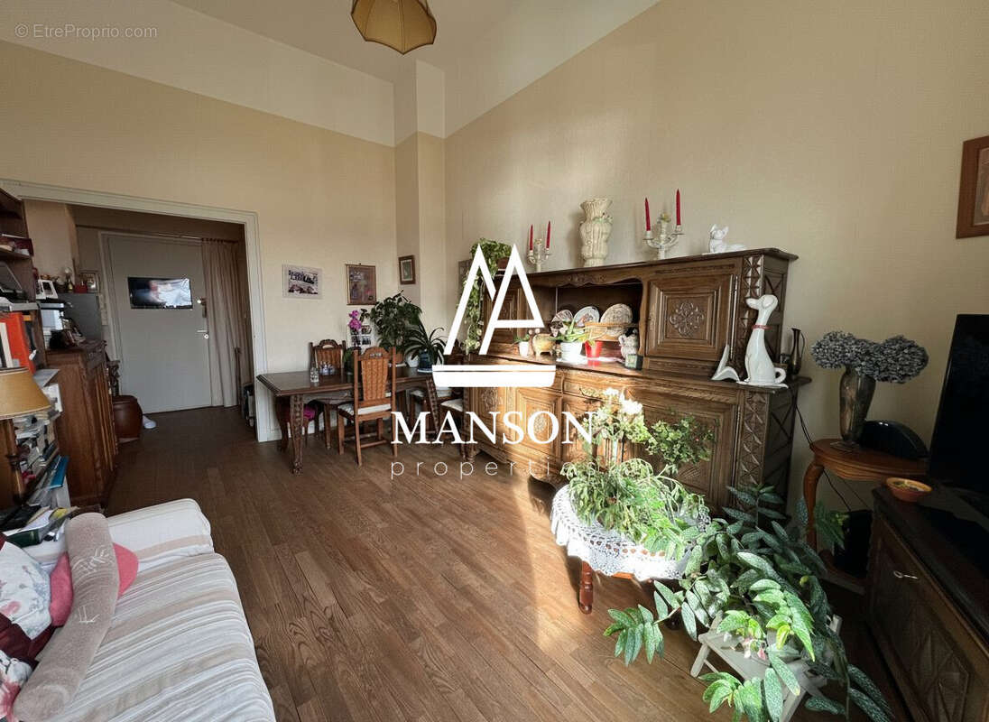 Appartement à BORDEAUX