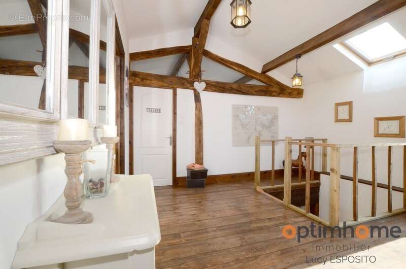 Maison à MAUPREVOIR