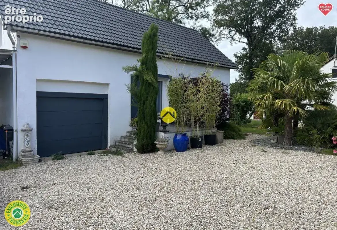 Maison à DOMATS
