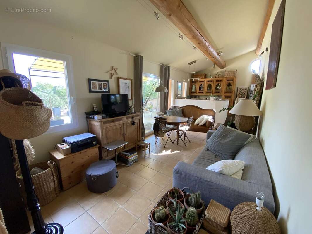 Maison à CABRIERES-D'AVIGNON