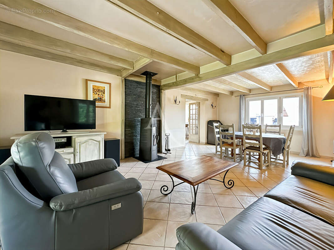Maison avec dépendances - photo 7