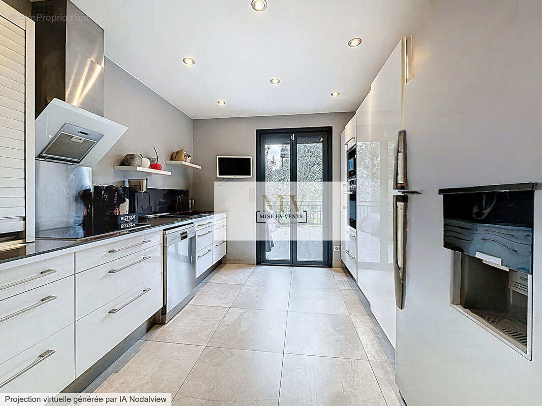 Maison à BRY-SUR-MARNE