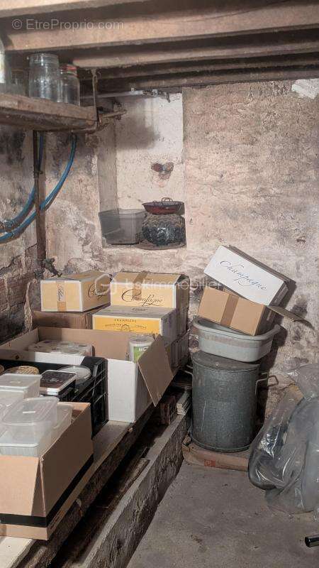 Maison à SAINT-GERMAIN-SOUS-DOUE