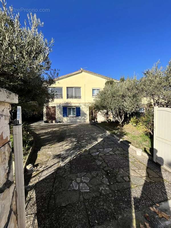 Maison à SAINT-MAXIMIN-LA-SAINTE-BAUME