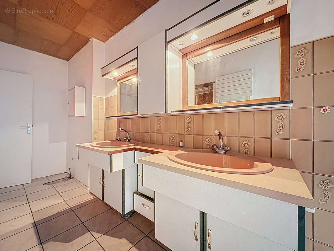 Maison à REMONCOURT