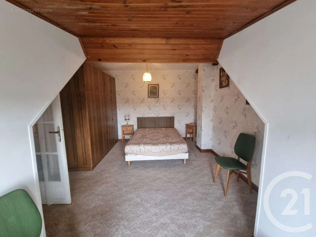 Maison à AUNAY-EN-BAZOIS