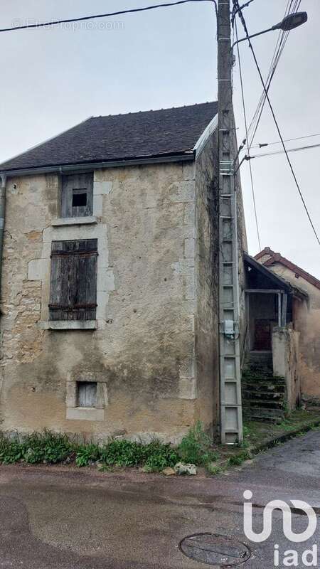 Appartement 300 m² à Ravieres  - photo 4