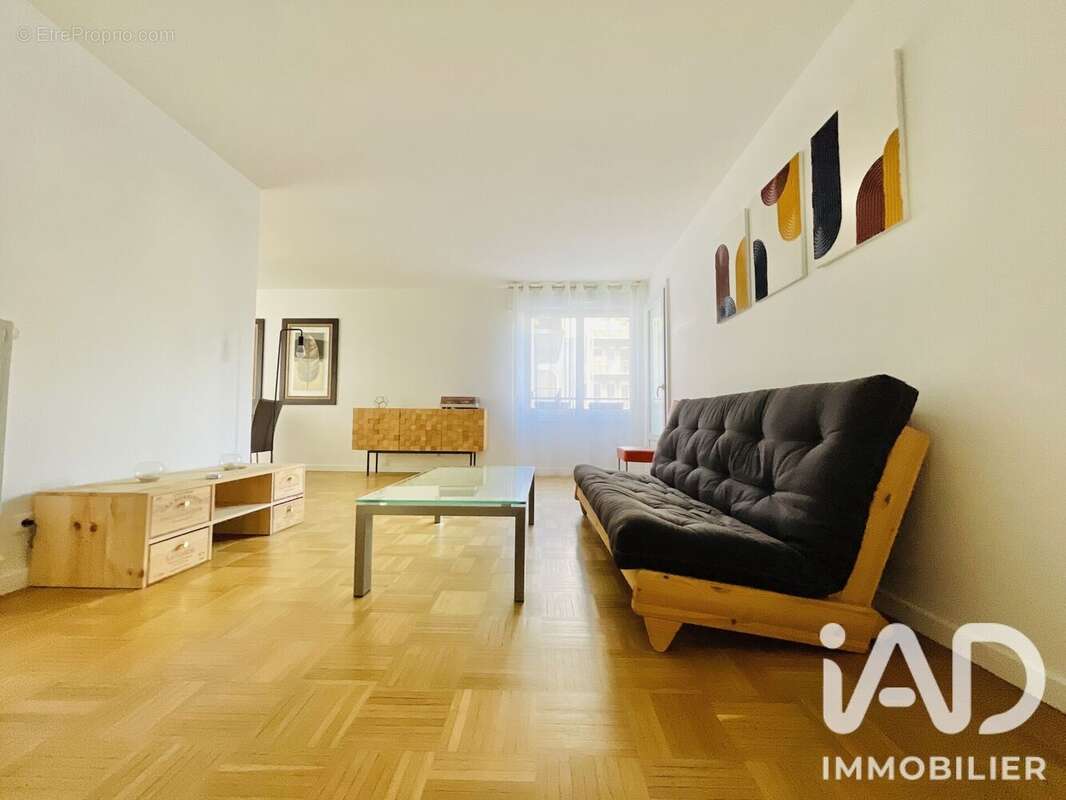 Appartement 77 m² à Reims  - photo 3