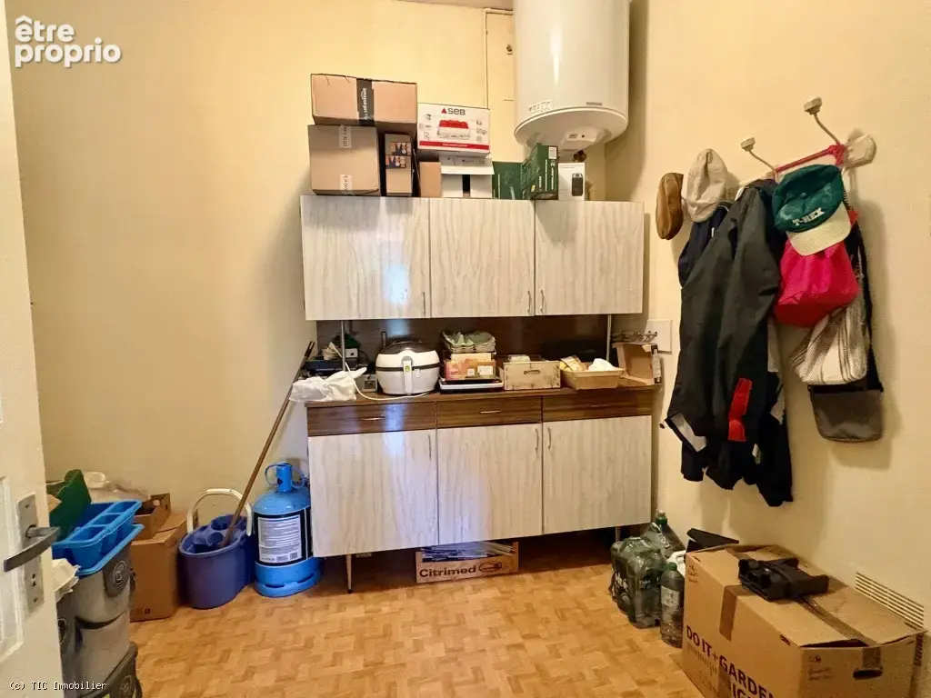 Très Beau Logis avec 6 chambres et Grand Terrain près de Ruffec - photo 13